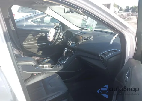 2013 Ford Escape Titanium z USA, uszkodzony, nr VIN 1FMCU9J90DUB90153